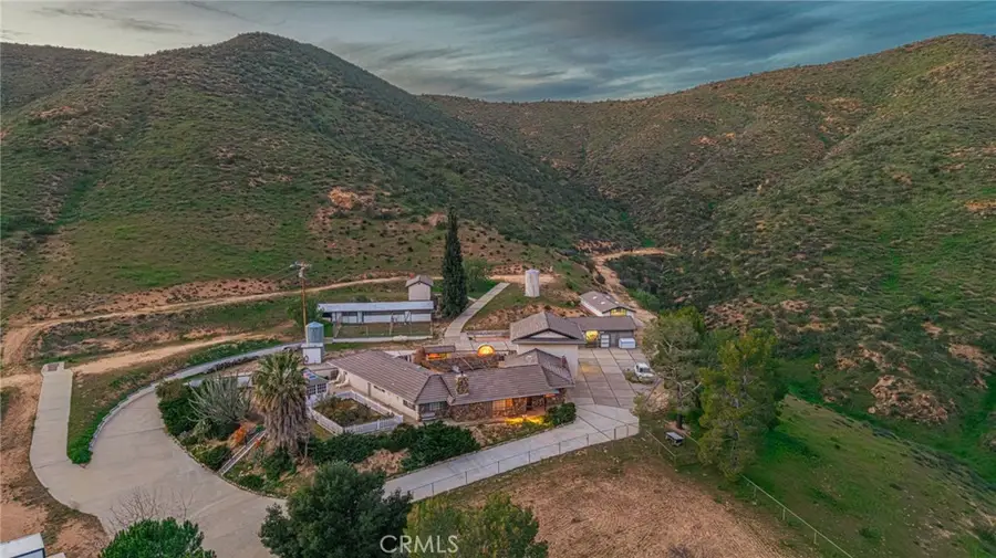 34201 Territory Road, Agua Dulce, CA 91390 - #3