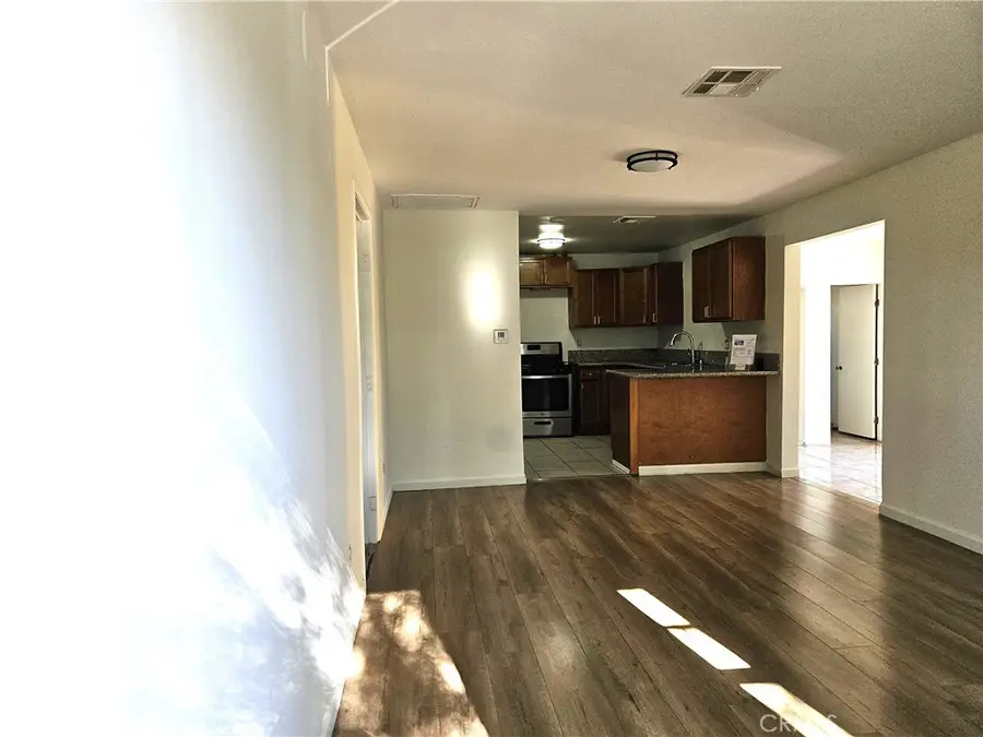 11070 Ralston, Pacoima, CA 91331 - Image #3