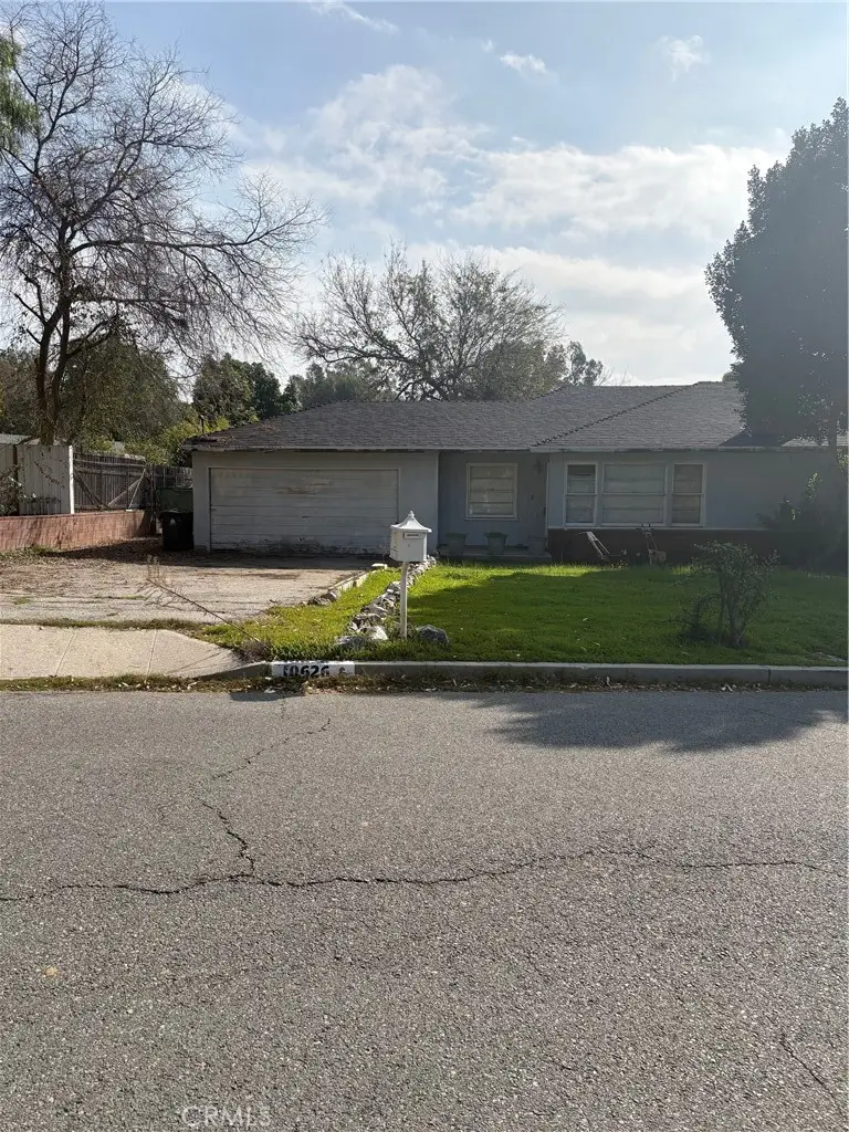 10626 Wheatland, Shadow Hills, CA 91040 - Image #1