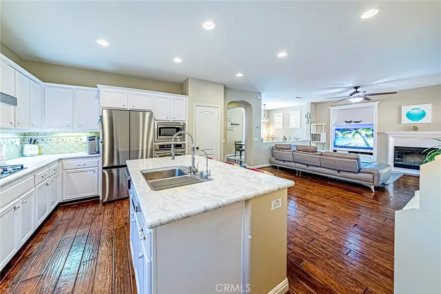 25387 Playa Serena, Valencia, CA 91381 - #3