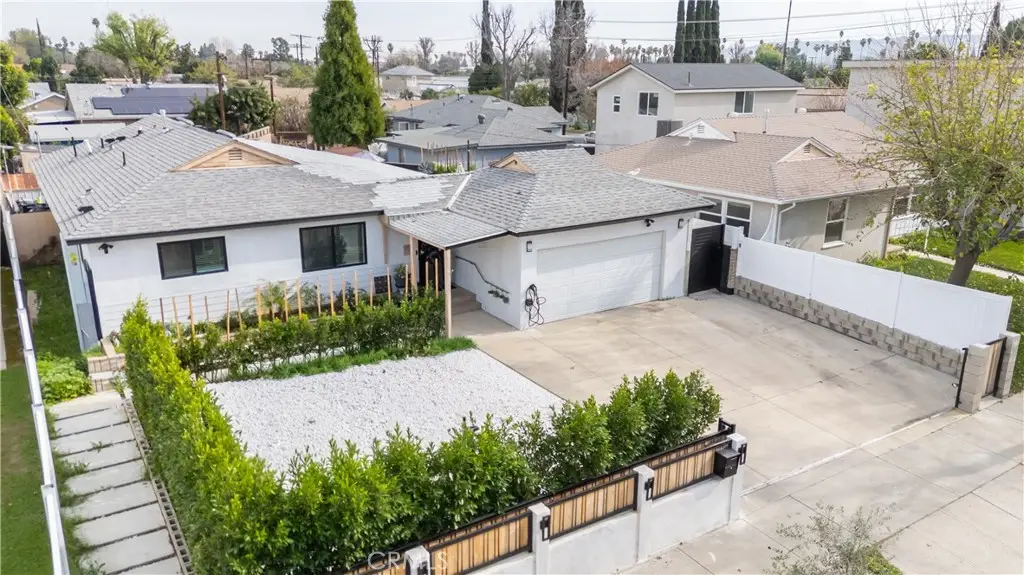 7410 Cozycroft Avenue, Winnetka, CA 91306 - Image #1