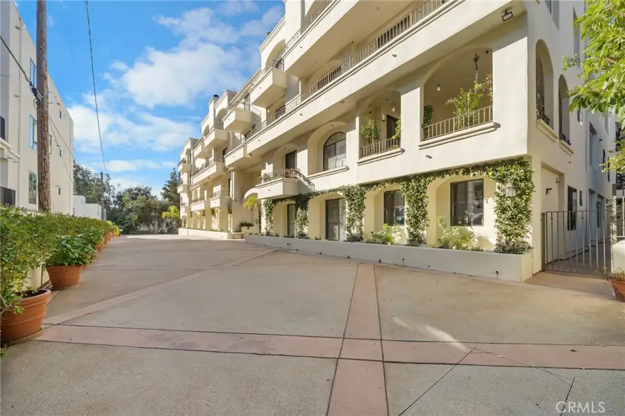 453 S Barrington, Los Angeles, CA 90049 - #2