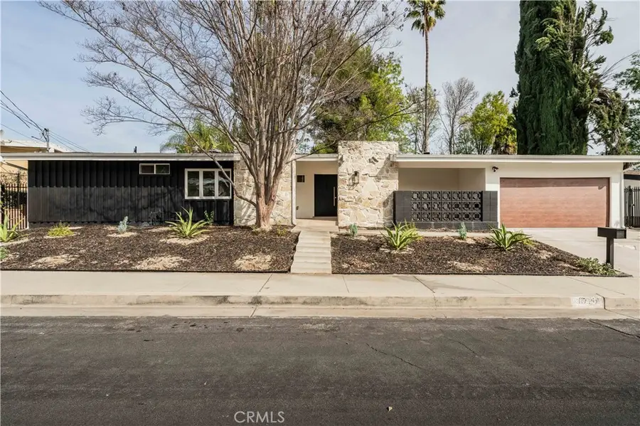 5720 Wilhelmina, Woodland Hills, CA 91367 - Image #2