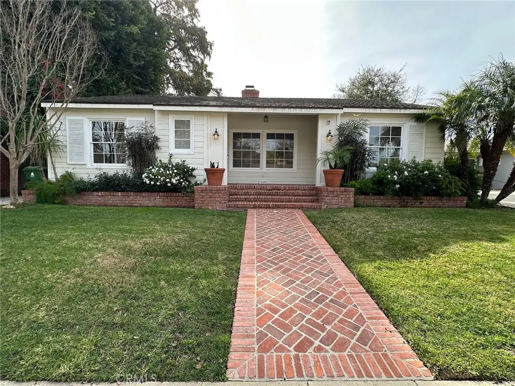 15440 Dickens Street, Sherman Oaks, CA 91403 - Image #1