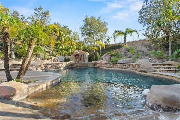 3308 Crosspointe Court, Simi Valley, CA 93065