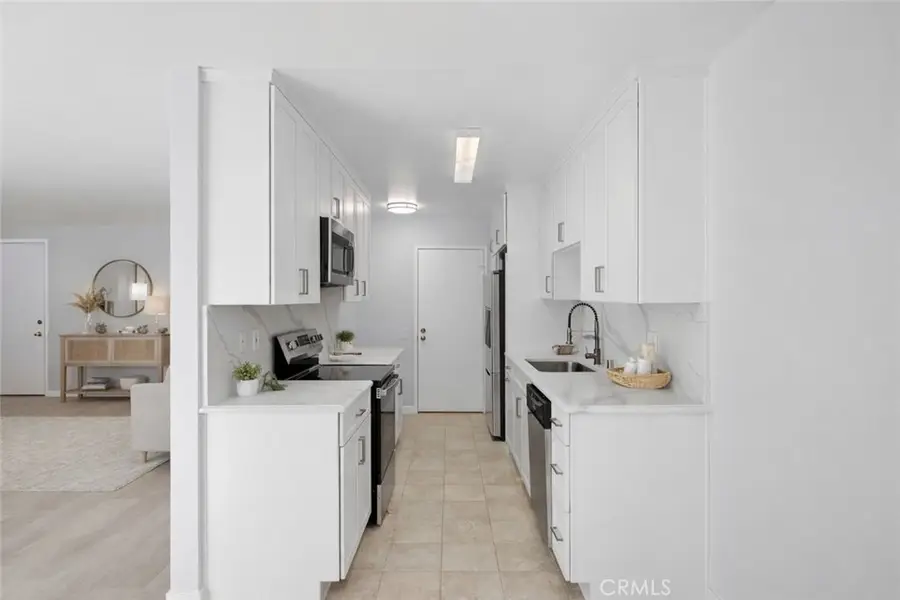 5400 Lindley Avenue #116, Encino, CA 91316 - #3