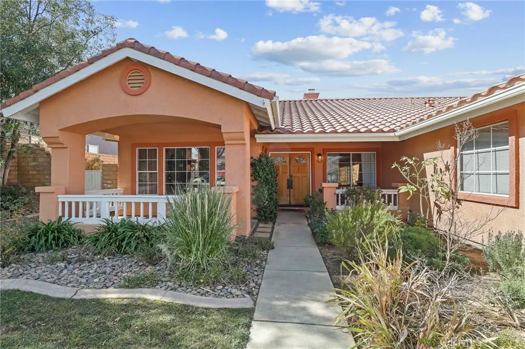 42323 Grandeur Way, Lancaster, CA 93536 - #1