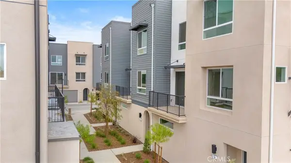 9429 N Sepulveda Blvd. #3, North Hills, CA 91343