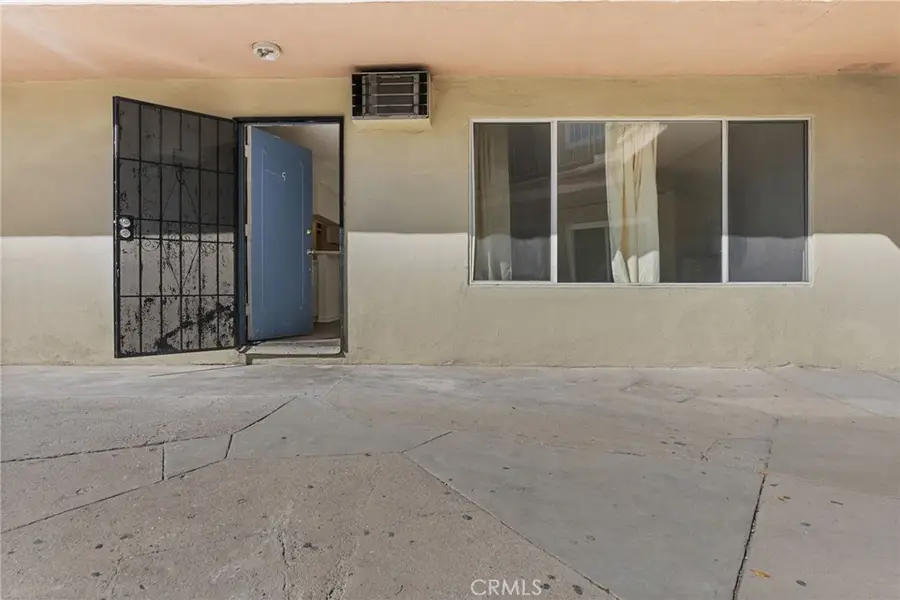 8649 Sunland Boulevard #5, Sun Valley, CA 91352 - #3