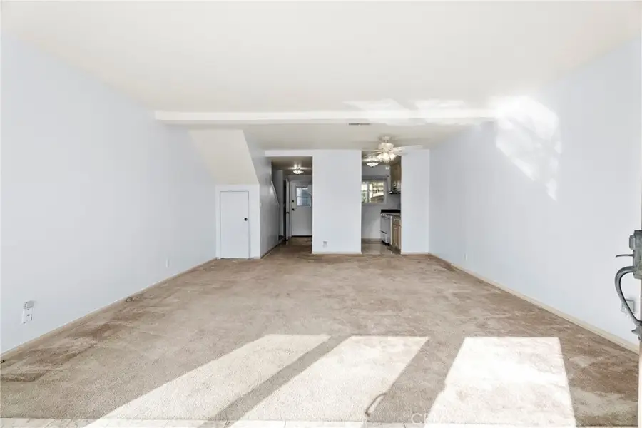 15047 Chatsworth, San Fernando, CA 91345 - Image #2