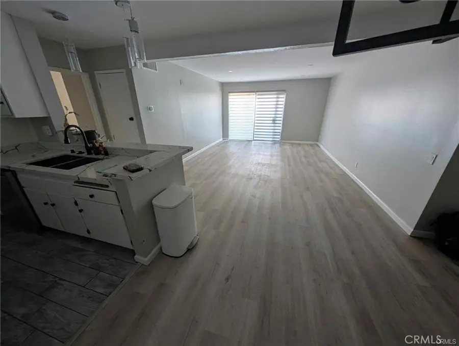 5460 White Oak Avenue #c302, Encino, CA 91316 - Image #3