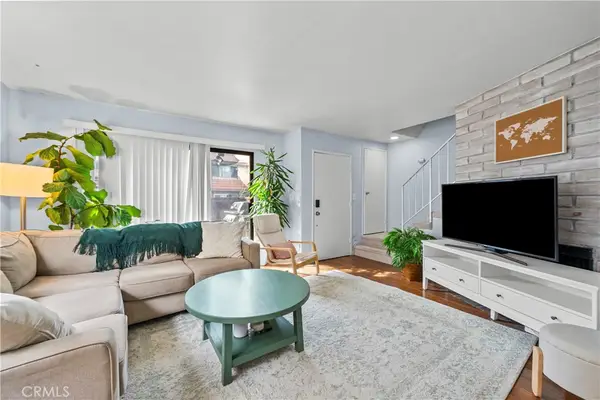 14435 Plummer #23, Panorama City, CA 91402