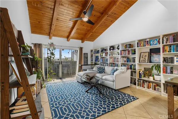 20134 Leadwell Street #332, Winnetka, CA 91306