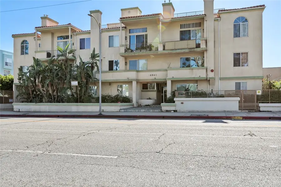 16940 Chatsworth #208, Granada Hills, CA 91344 - Image #2