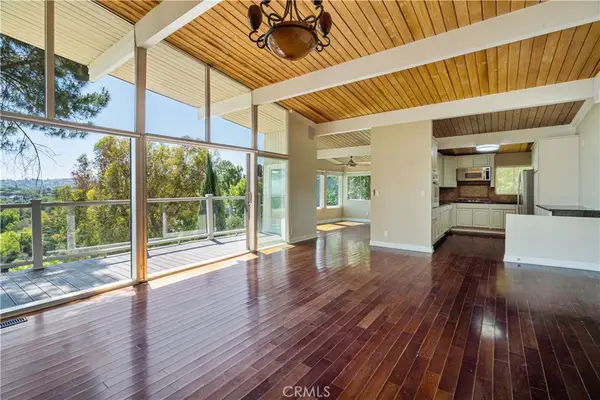 5102 Medina Road, Woodland Hills, CA 91364