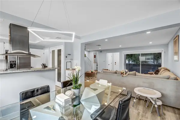 18550 Hatteras #44, Tarzana, CA 91356