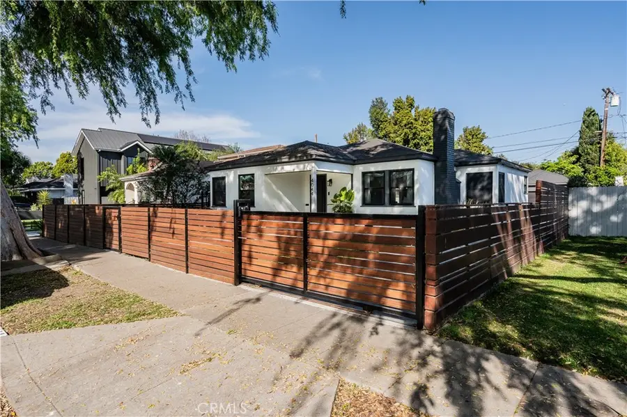 4044 Coolidge Avenue, Los Angeles, CA 90066 - #2