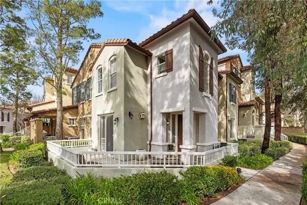 23402 Abbey Glen Place, Valencia, CA 91354