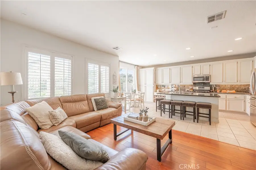 28692 Placerview, Saugus, CA 91390 - #2