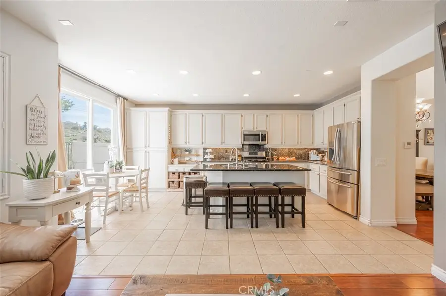 28692 Placerview, Saugus, CA 91390 - #3