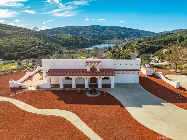 43738 Mountain View Rd, Lake Hughes, CA 93532