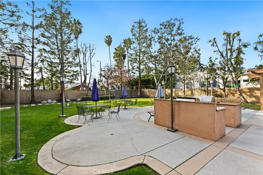 10715 Camarillo Street #203, North Hollywood, CA 91602 - #3