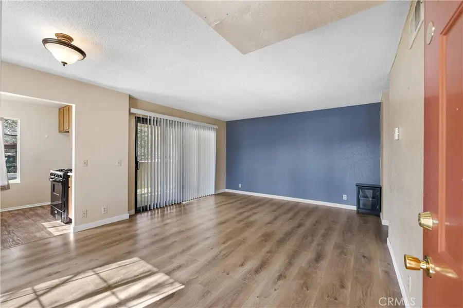 2554 Olive #101, Palmdale, CA 93550 - #2