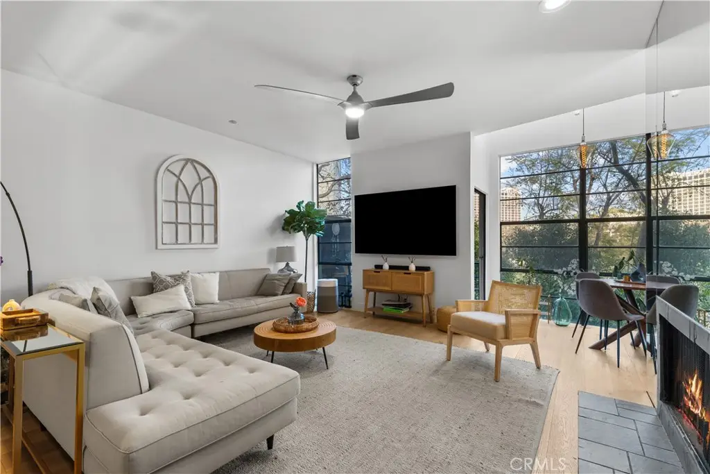 3880 Fredonia Drive #D, Los Angeles, CA 90068 - #1