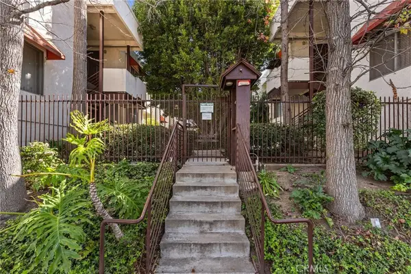 5652 Yolanda Avenue #7, Tarzana, CA 91356