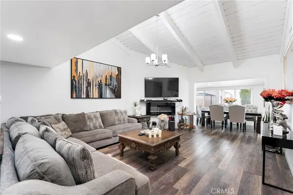 2011 W Katella, Anaheim, CA 92804