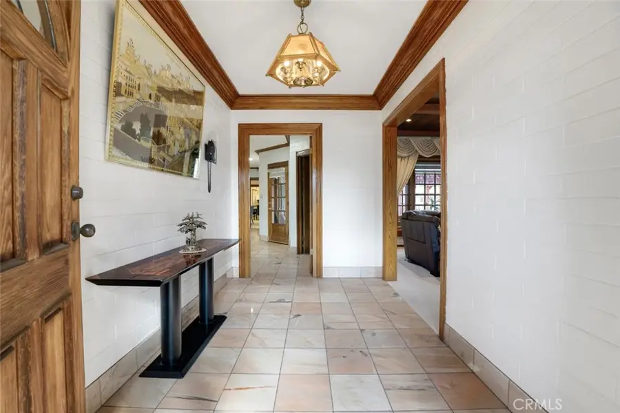 2205 N Catalina Street, Los Angeles, CA 90027 - #3