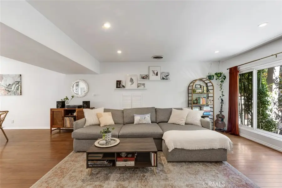 14238 Dickens Street #3, Sherman Oaks, CA 91423 - #3