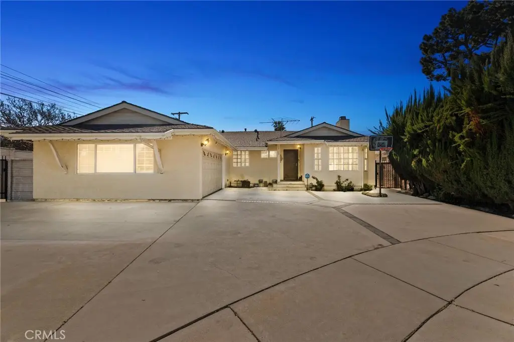 18900 Knapp, Northridge, CA 91324 - #1