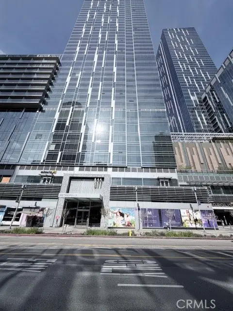 877 Francisco Street #1921, Los Angeles, CA 90017