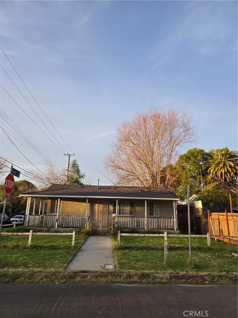 22057 Wyandotte, Canoga Park, CA 91303 - #2