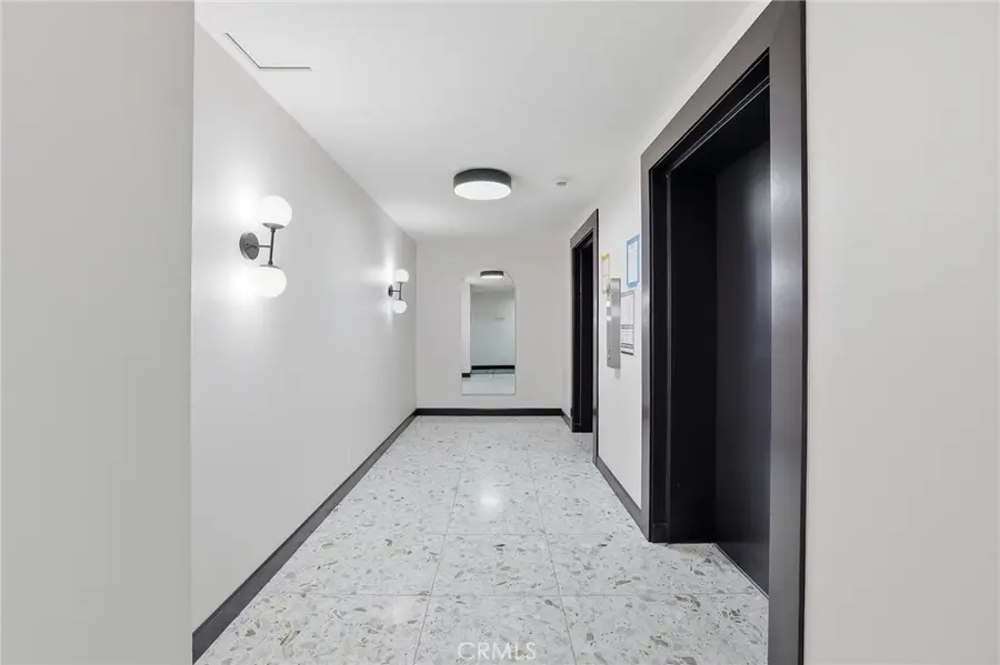 321 S San Vicente Boulevard #604, Los Angeles, CA 90048 - #2