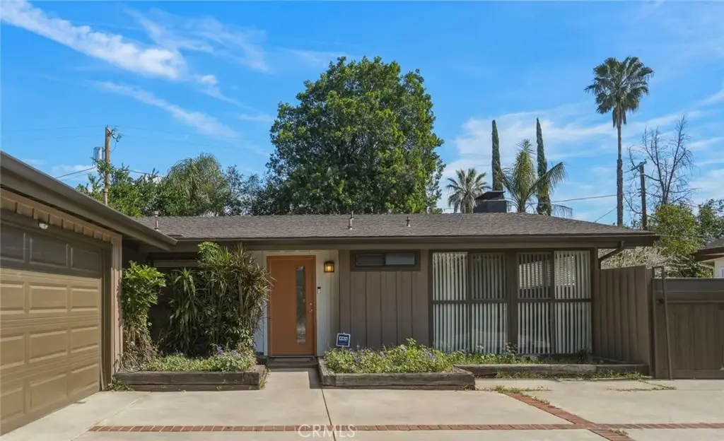 8452 Delco Avenue, Winnetka, CA 91306 - #1
