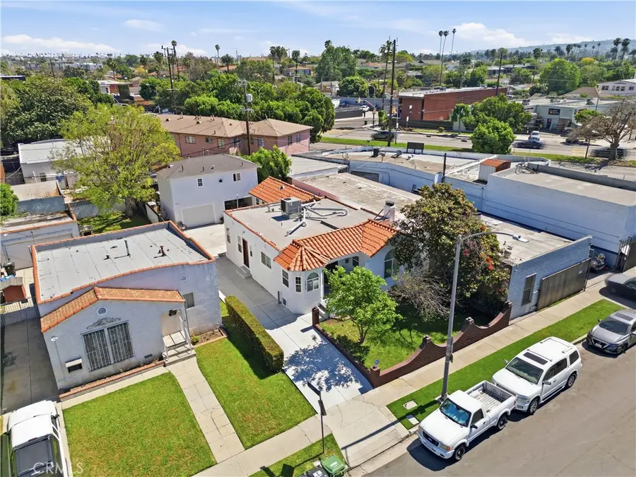 1572 S Ridgeley, Los Angeles, CA 90019 - #2