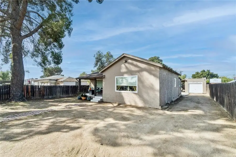 10959 Memory Park Avenue, San Fernando, CA 91345 - #3