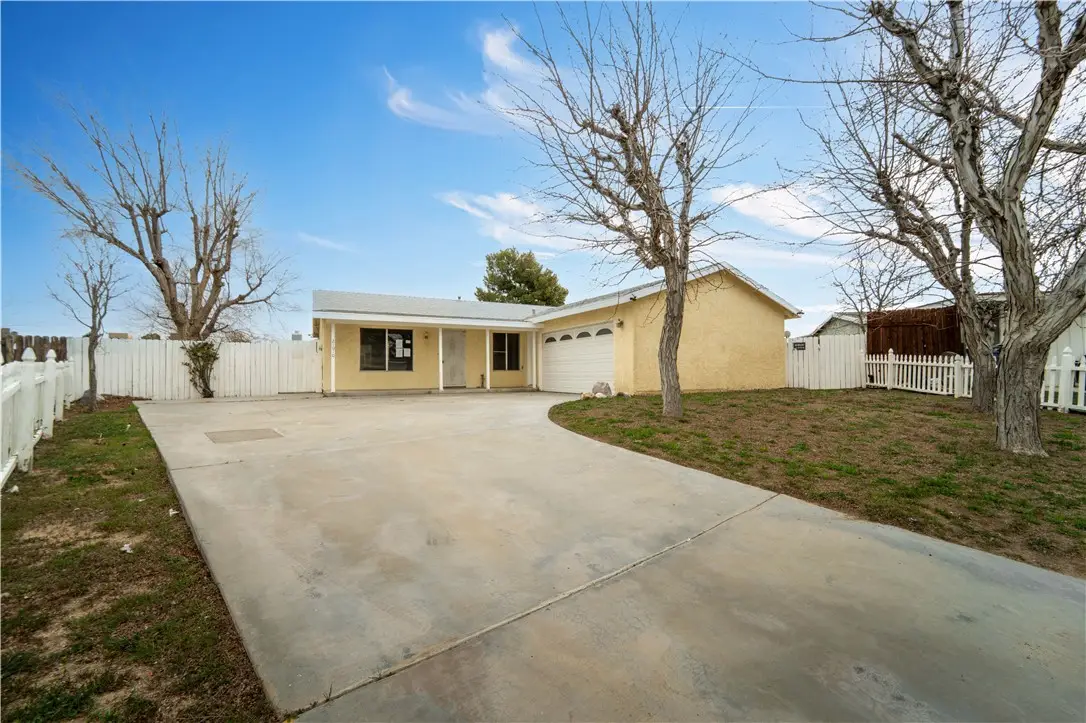 21010 Lodi Pl, California City, CA 93505 - #1