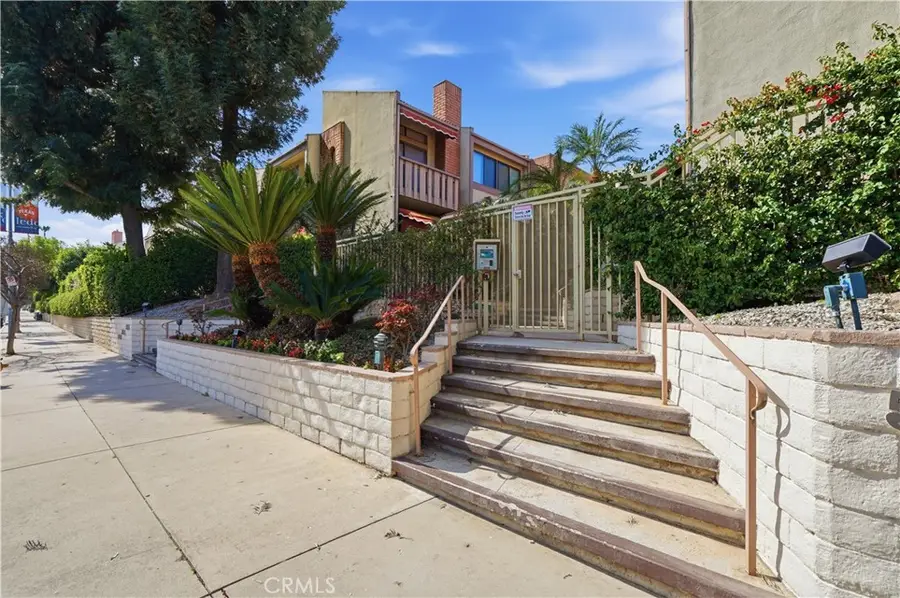 5205 White Oak Avenue #3, Encino, CA 91316 - #2