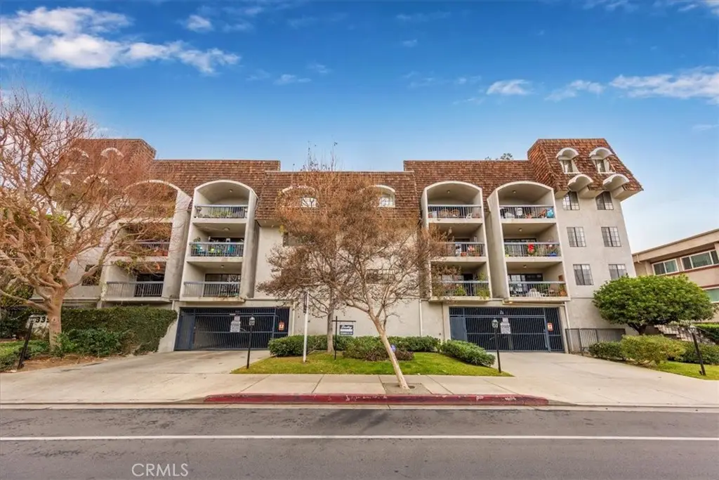 5339 Lindley Unit 207, Tarzana, CA 91356 - #1