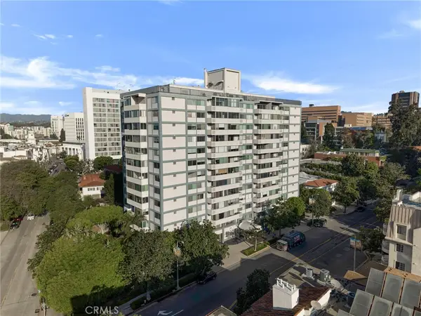 969 Hilgard #304, Los Angeles, CA 90024