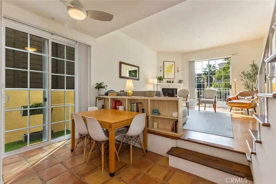 11445 Moorpark, Studio City, CA 91602 - #2