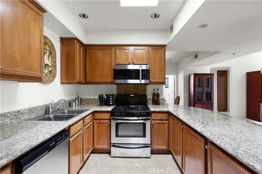 14343 Burbank Boulevard #301, Sherman Oaks, CA 91401 - #3