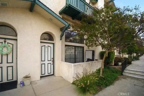 14325 Foothill #9, Sylmar, CA 91342