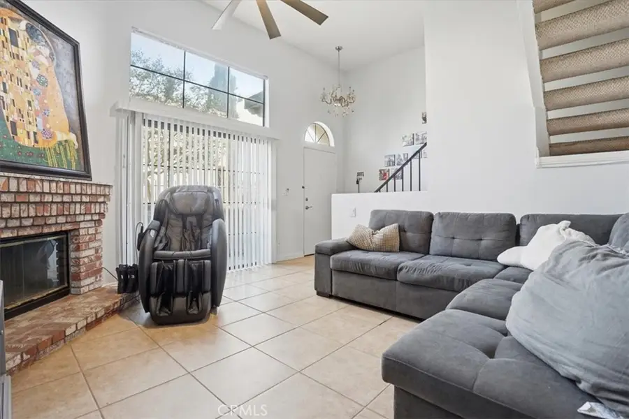 14325 Foothill #9, Sylmar, CA 91342 - #2