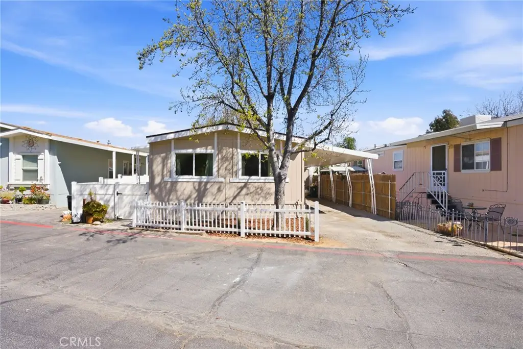 30000 Hasley Canyon #16, Castaic, CA 91384 - #1