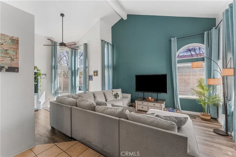 44200 Gillan Avenue, Lancaster, CA 93535 - #2