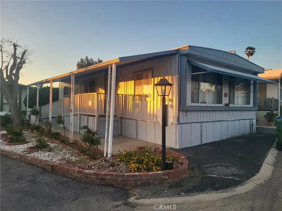 25 Veronica Way, San Fernando, CA 91345 - #2